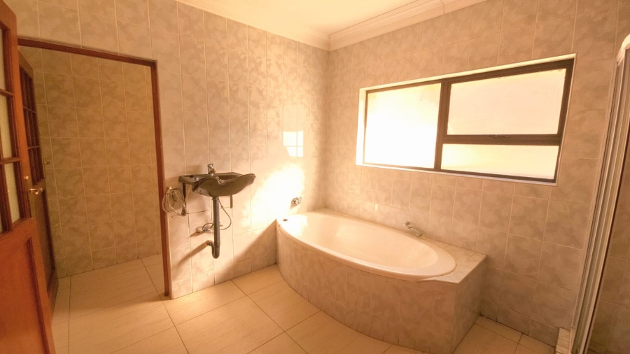 3 Bedroom Property for Sale in Birdwood Estate North West